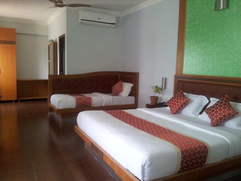 Akshaya Palace inn Three Bed Room Premium A/C